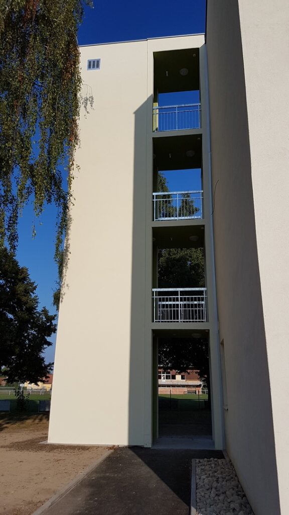 Mise en place d'un ascenseur PMR au collège Jacques Tati à Mertzwiller (67)